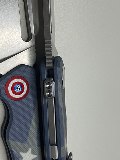 Marvel Series - Captain America Elements Outdoor Bearing Folding Knife