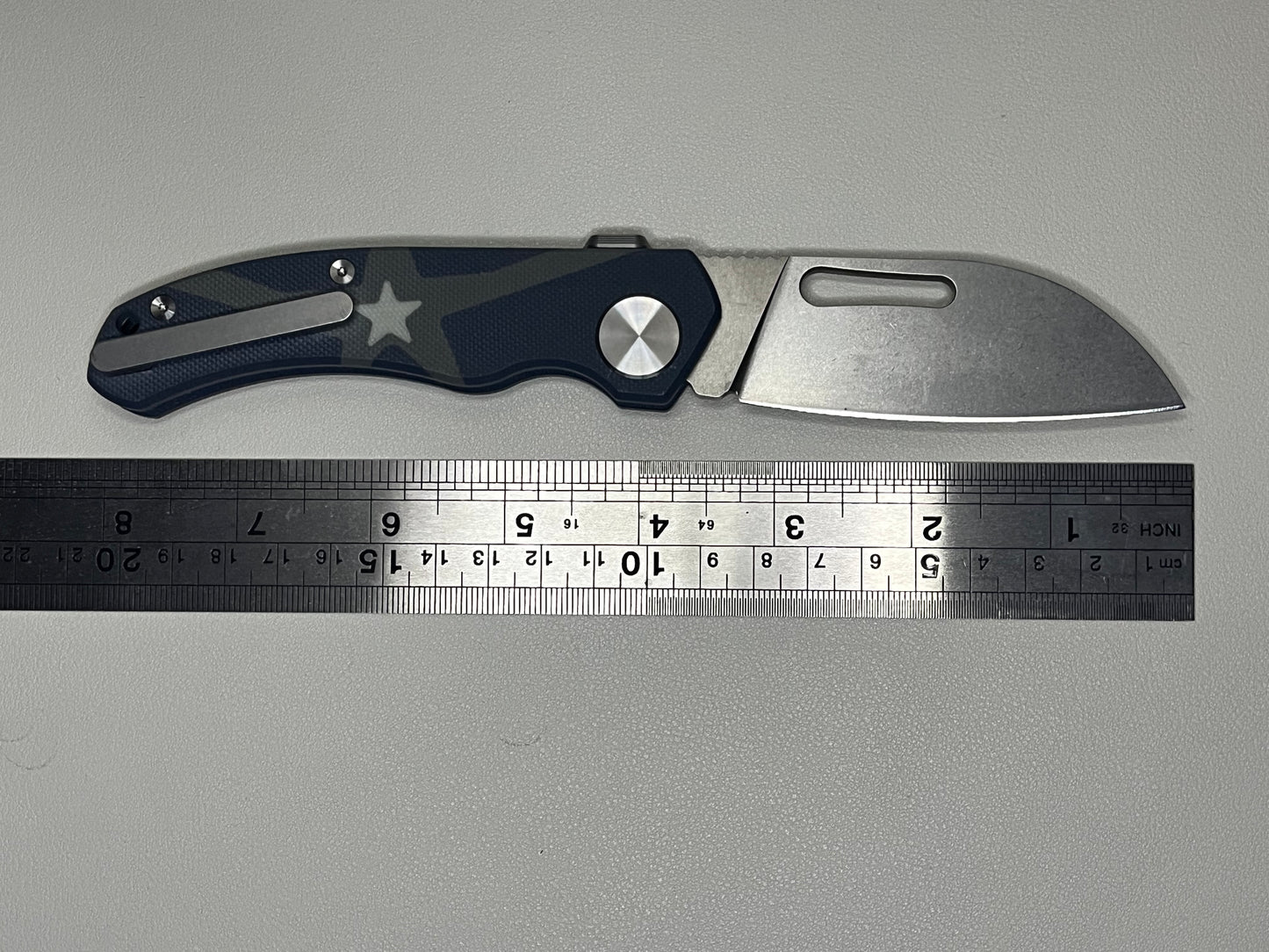 Marvel Series - Captain America Elements Outdoor Bearing Folding Knife