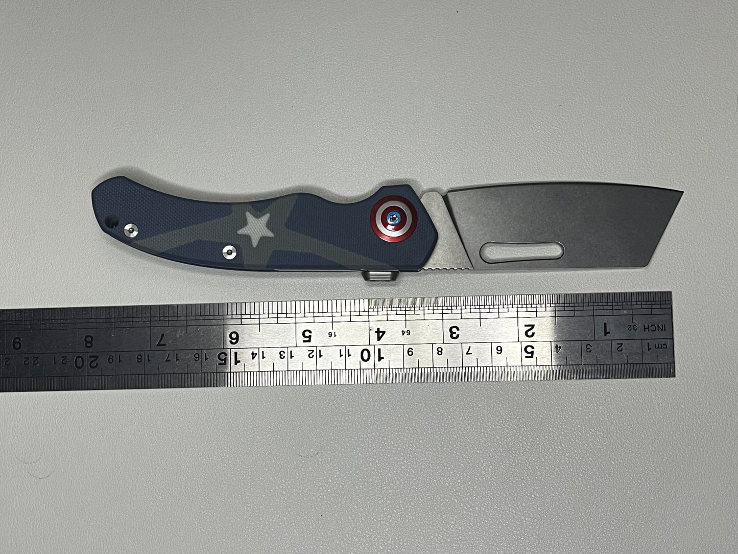 Marvel Series - Captain America Elements Outdoor Bearing Folding Knife